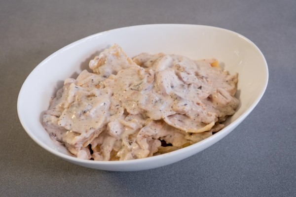 Ravioli platter with sauce pic
